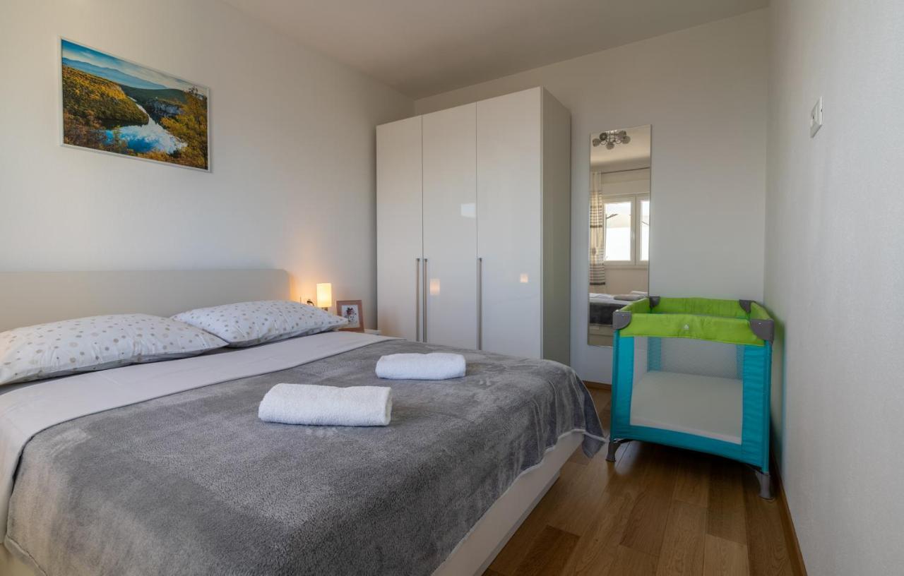 Private Villa Golden Hour With A View Of Split Area Kaštel Sućurac Eksteriør bilde