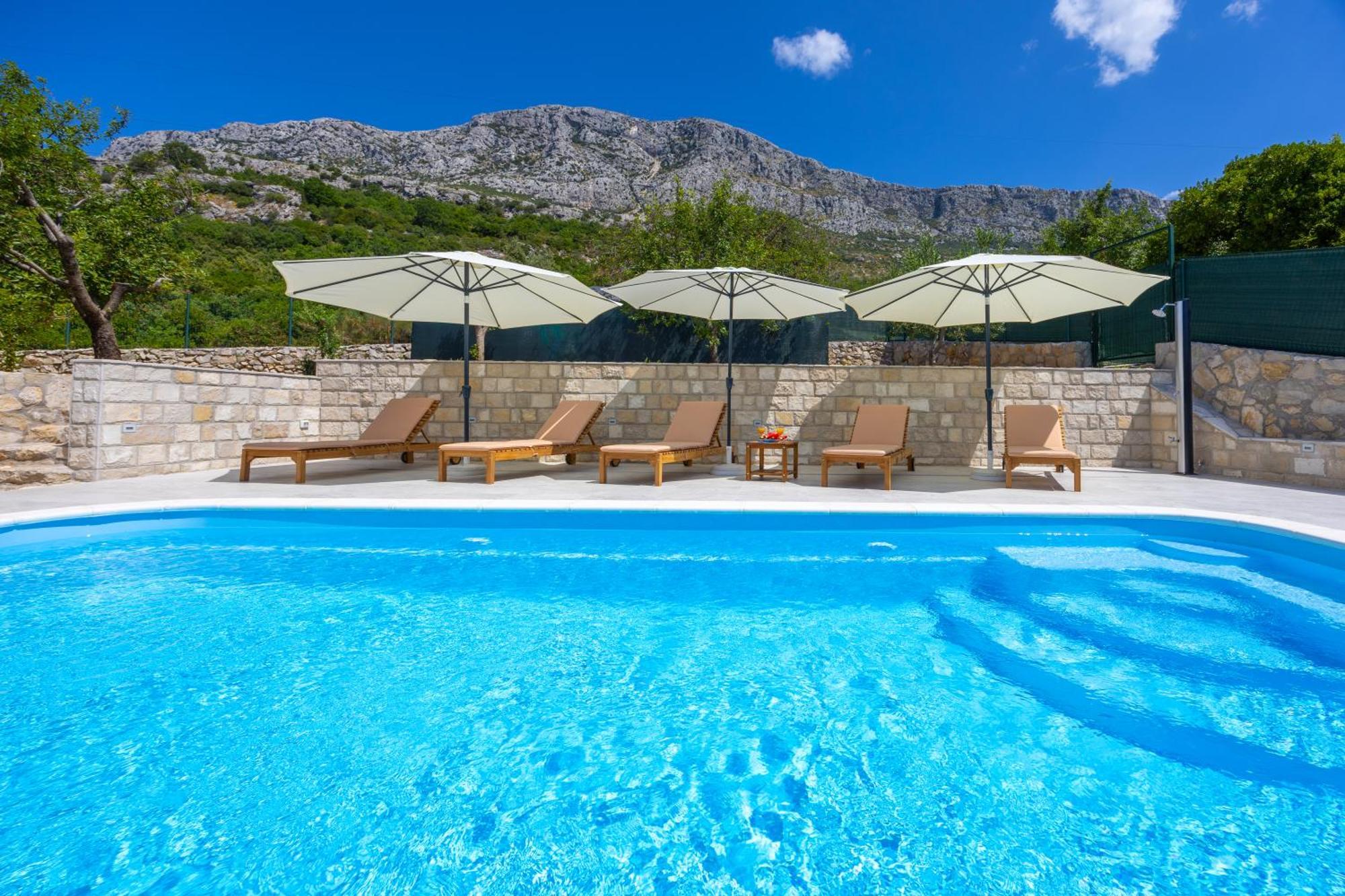 Private Villa Golden Hour With A View Of Split Area Kaštel Sućurac Eksteriør bilde